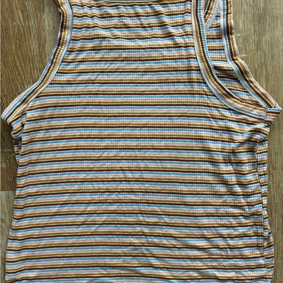 American Eagle Multi color Tank - Picture 3 of 3